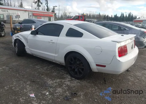 2007 Ford Mustang V6 Deluxe/V6 Premium из США, поврежденный, VIN 1ZVFT80NX75367235